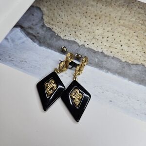 VINTAGE Elegant Black and Gold Earrings
